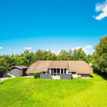 Tatil Evi 8 Person In Oksb L Oster Vrogum